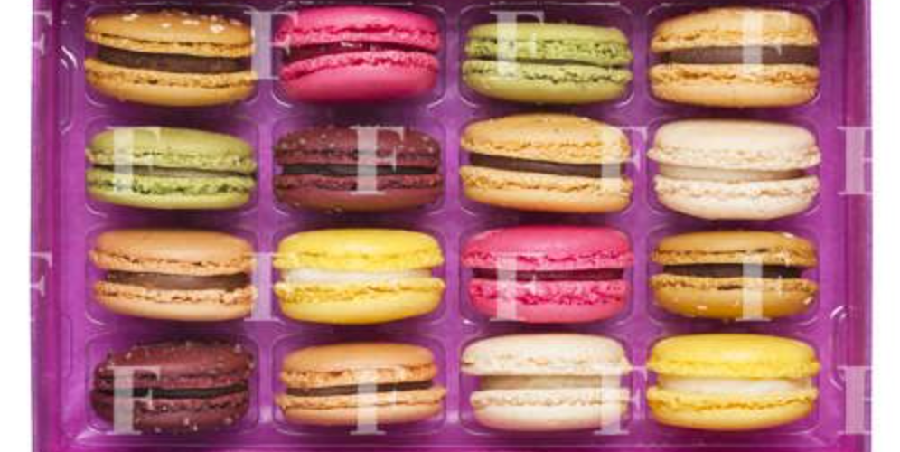 Box of 8 macaroons