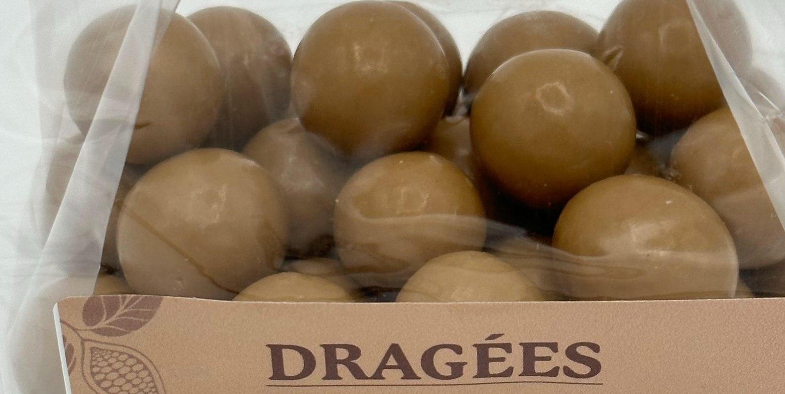 Hazelnuts white chocolate and caramel Dragées